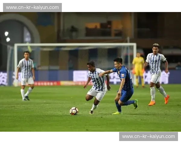 绿茵之巅的冰与火之歌：广州富力与江苏苏宁的“南派美学”与“金陵铁骑”之争